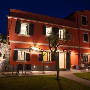  Holiday home Casa Gardan