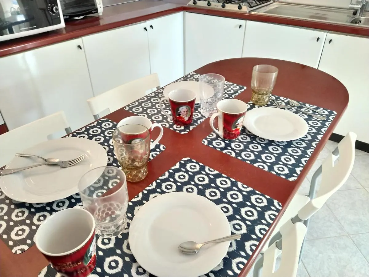 Giulia & Giovanna Apartments Levanto Italien